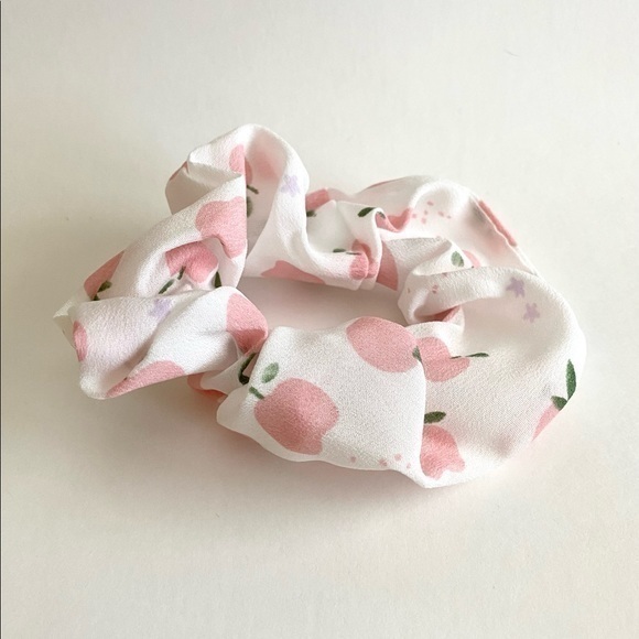 Woman | Scrunchies with Fruit Prints | Set of 5 - Picture 8 of 16